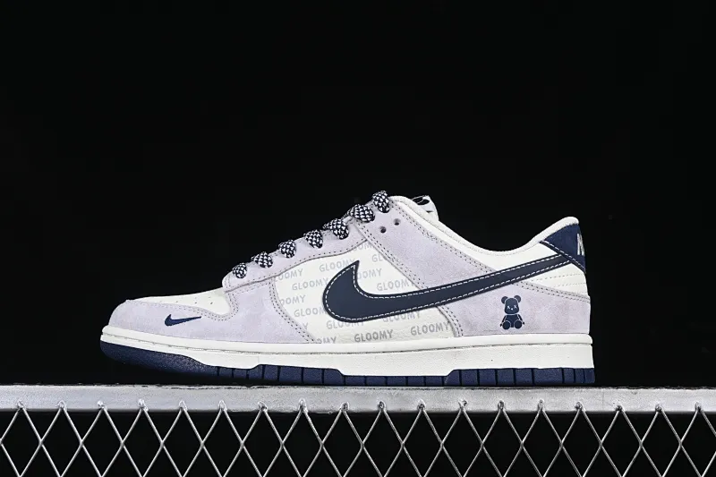 All categories Nk SB Dunk Series Nk SB Dunk Low High-end customized low-top sneakers Nk SB Dunk Low Violent Bear collaboration Deep Blue Pig 8th anniversary high-end customized low-top casual sneakers DJ2024-104